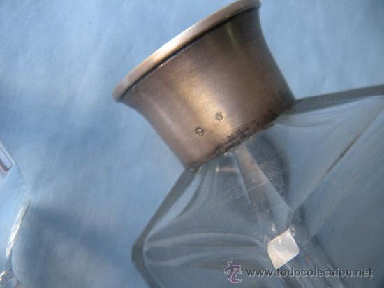 Antig&uuml;edades: ANTIGUA BOTELLA DE CRISTAL  CON CUELLO DE PLATA - Foto 6