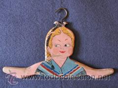 Antig&uuml;edades: Percha Infantil A&ntilde;os 30 - Foto 1
