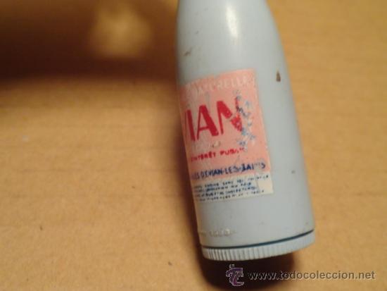 Antig&uuml;edades: ALFILETERO BOTELLA EVIAN - Foto 3