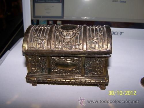 Antig&uuml;edades: CAJA CALAMINA COLOR LATON - Foto 1