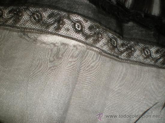 Antig&uuml;edades: MANTILLA NEGRA ANTIGUA - Foto 3