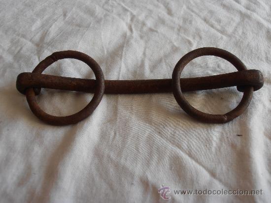 Antig&uuml;edades: BOCADO PARA CABALLO - Foto 2