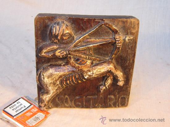Antig&uuml;edades: TALLA EN MADERA (SAGITARIO) - Foto 1