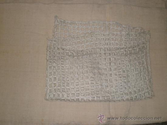 Antig&uuml;edades: trozo tela manton blanco - Foto 2