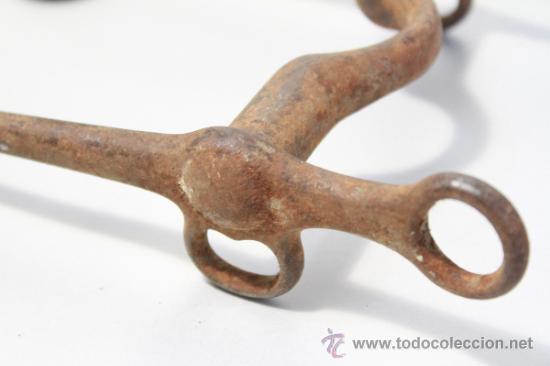 Antig&uuml;edades: Antiguo bocado de caballo - Foto 3