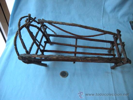 Antig&uuml;edades: CUNA DE MIMBRE PARA NI&Ntilde;O JES&Uacute;S - Foto 4