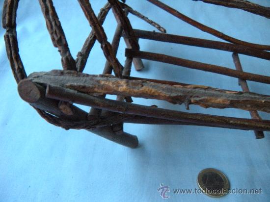 Antig&uuml;edades: CUNA DE MIMBRE PARA NI&Ntilde;O JES&Uacute;S - Foto 3