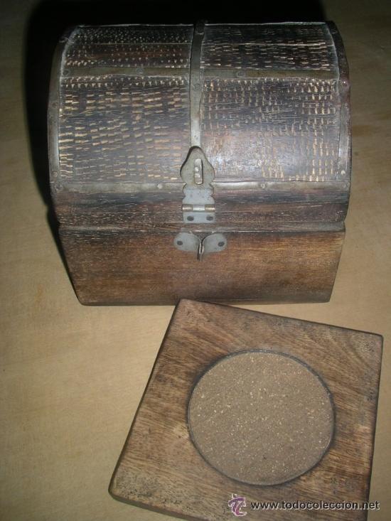 Antig&uuml;edades: Ba&uacute;l - Arc&oacute;n Madera, Posavasos - Foto 1