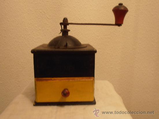 Antig&uuml;edades: MOLINILLO DE CAFE DE MADERA MARCA ELMA - Foto 1
