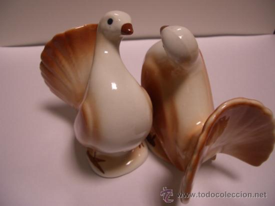 Antig&uuml;edades: Pareja de palomas de cer&aacute;mica - Foto 2