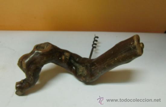 Antig&uuml;edades: Abridor de botellas, forma de raiz - Foto 2