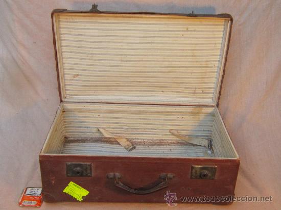 Antig&uuml;edades: MALETA DE CARTON - Foto 2
