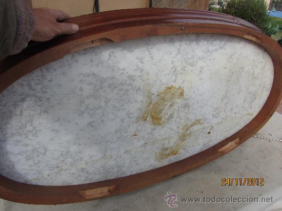 Antig&uuml;edades: tapa marmol enmarcada en caoba - Foto 8