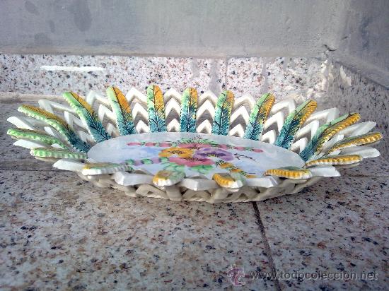 Antig&uuml;edades: antiguo frutero o centro de mesa de manises - Foto 1