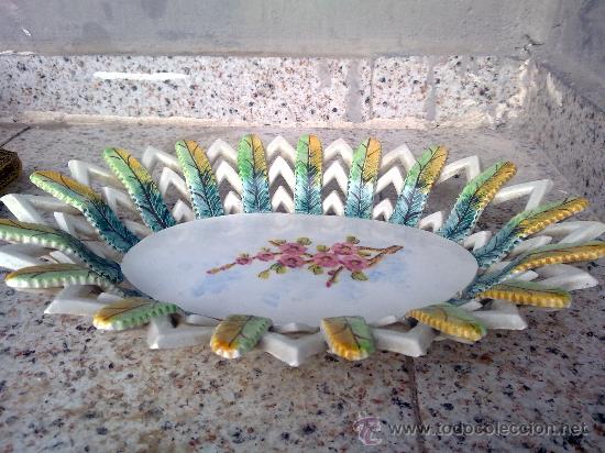 Antig&uuml;edades: antiguo frutero o centro de mesa de manises - Foto 1