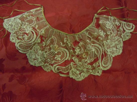 Antig&uuml;edades: CUELLO ANTIGUO DE ENCAJE PARA RESTAURAR - Foto 1