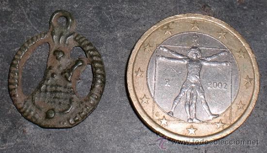 Antig&uuml;edades: Medalla calada virgen de nieva. - Foto 1