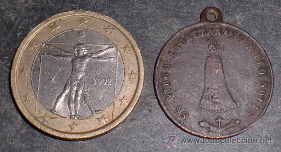 Antig&uuml;edades: Medalla religiosa fechada en 1889 - Foto 1