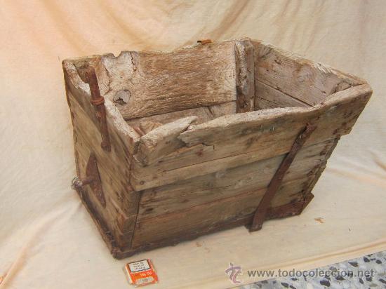 Antig&uuml;edades: cangilon de noria antiguo de madera con sus ejes - Foto 3
