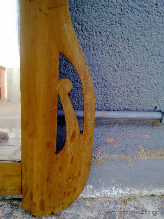Antig&uuml;edades: antiguo espejo en madera. - Foto 3