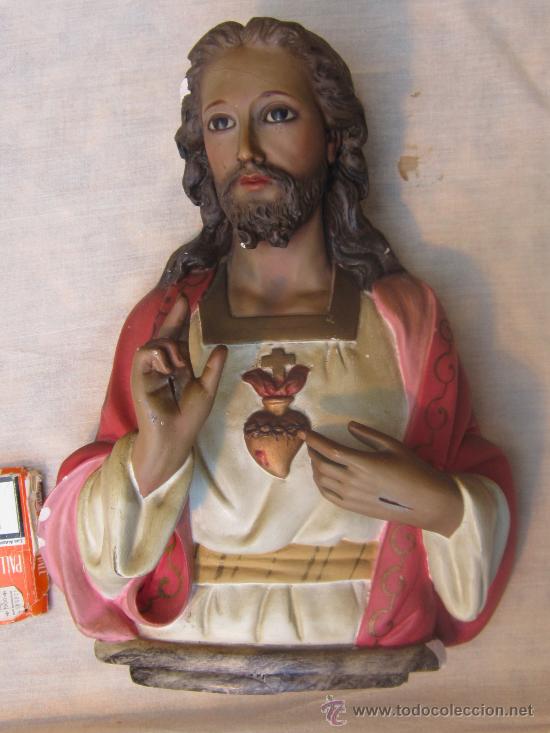 Antig&uuml;edades: CORAZON DE JESUS EN ESTUCO - Foto 1