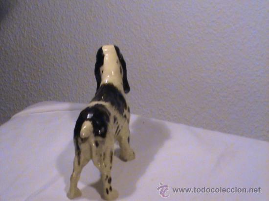Antig&uuml;edades: Figura de perro cocker en porcelana tipo biscuit - Foto 3