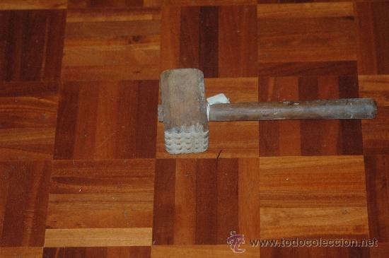 Antig&uuml;edades: ANTIGUO MAZO CON PICOS EN LA CABEZA - Foto 1