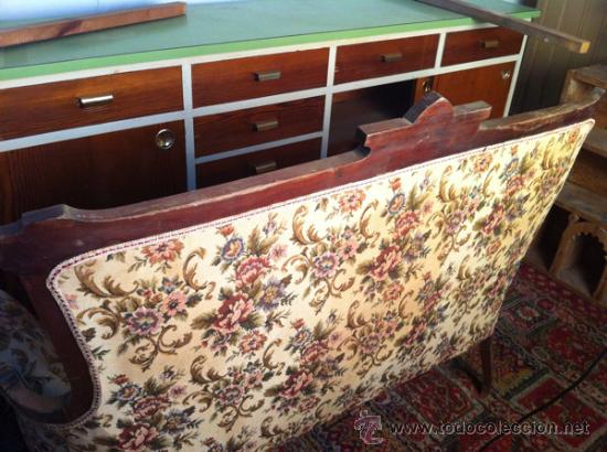 Antig&uuml;edades: SILLON DE CAOBA CON TAPICERIA FLOREADA - Foto 3