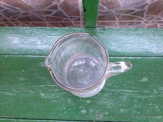 Antig&uuml;edades: antigua jarra de cristal. - Foto 2