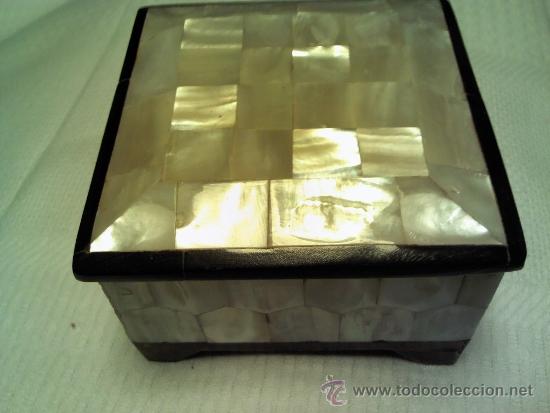 Antig&uuml;edades: CAJA POSIBLEMENTE DE NACAR - Foto 1