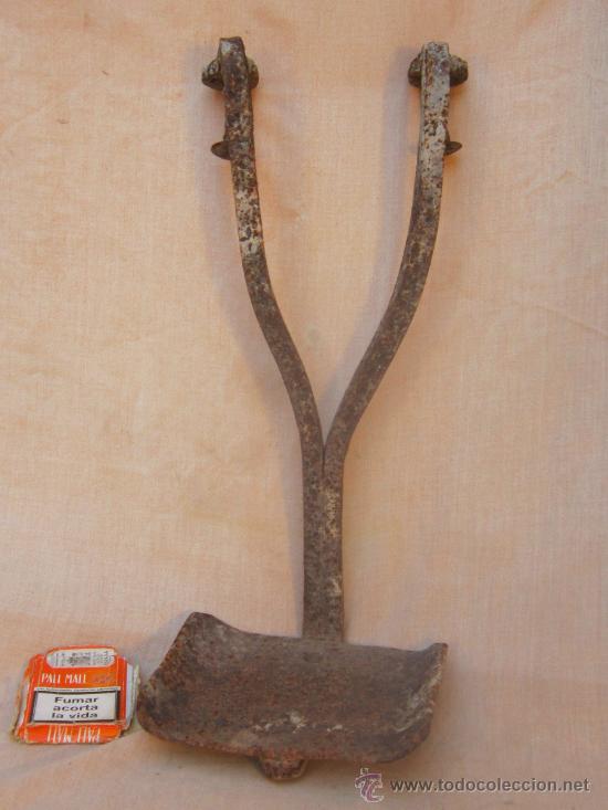 Antig&uuml;edades: PELDA&Ntilde;O DE CARRUAJE - Foto 3