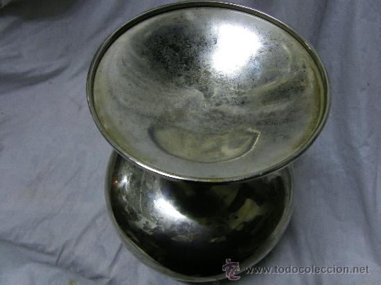 Antig&uuml;edades: MACETERO METAL TIPO COPA - Foto 3
