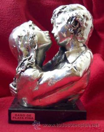 Antiquit&eacute;s: Enamorados Busto Ba&ntilde;o Plata Fina; Altura 14 cm. Con peana