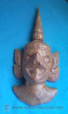 Antig&uuml;edades: Mascara tallada en madera. Garuda. - Foto 1