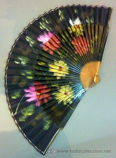 Antig&uuml;edades: Abanico de madera pintado a mano - Foto 1