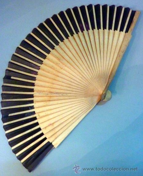Antig&uuml;edades: Abanico de madera pintado a mano - Foto 3