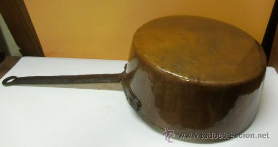 Antig&uuml;edades: Cazuela de cobre con mango de hierro - Foto 5