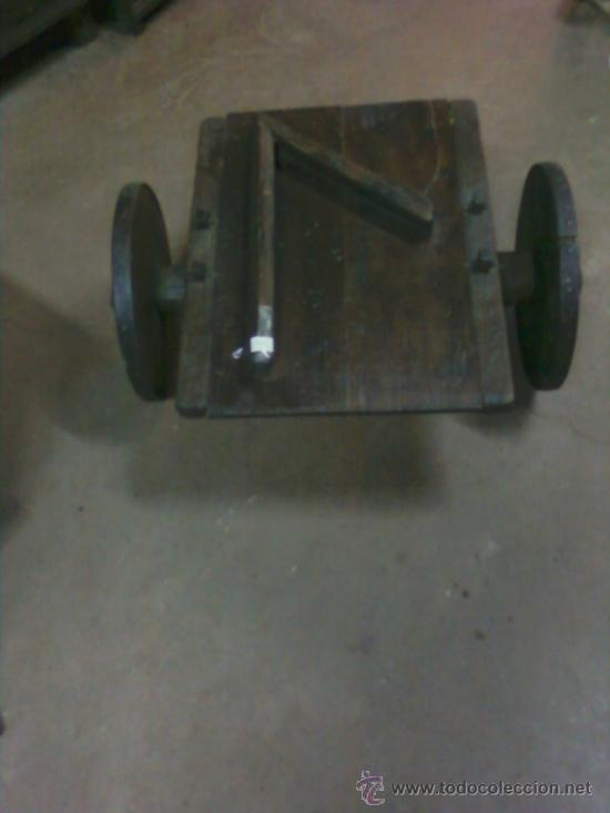 Antig&uuml;edades: CARRO PARA ARADO - Foto 1