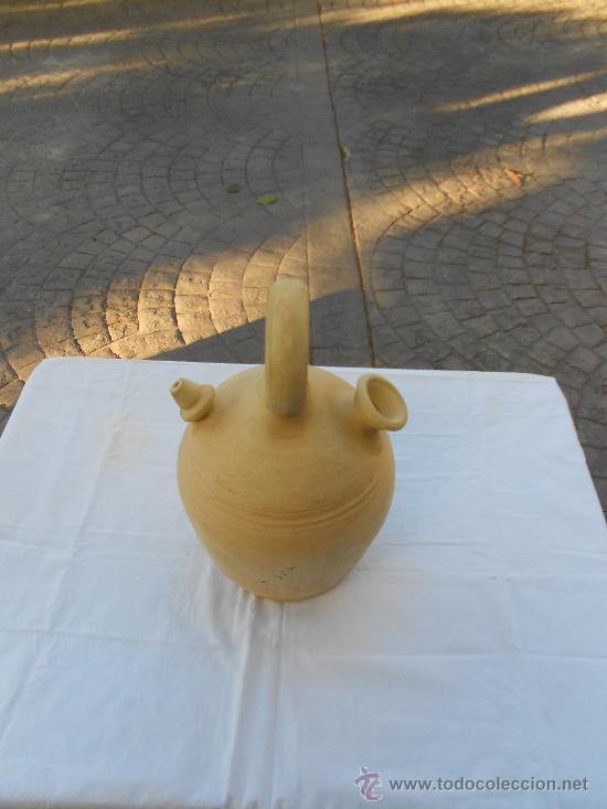 Antig&uuml;edades: BOTIJO DE BARRO GRANDE  HECHO EN AGOST - Foto 2