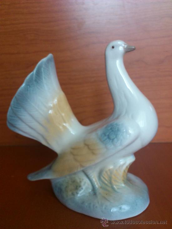 Antig&uuml;edades: Pavo real de porcelana - Foto 4