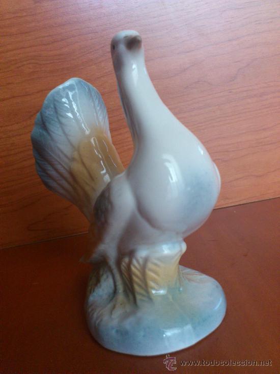 Antig&uuml;edades: Pavo real de porcelana - Foto 3