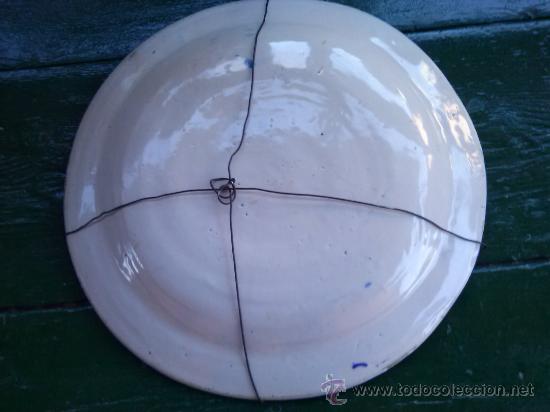 Antig&uuml;edades: antiguo plato de manises, pintado a mano - Foto 3