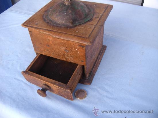 Antiquit&eacute;s: ANTIGUO MOLINILLO DE CAF&Eacute; EN MADERA.