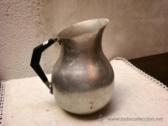 Antig&uuml;edades: JARRA DE ALUMINIO. MARCA FADA - Foto 2