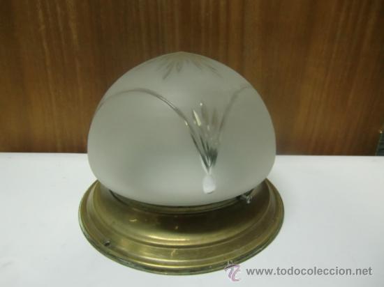 Antig&uuml;edades: Tulipa de cristal con base de metal - Foto 2