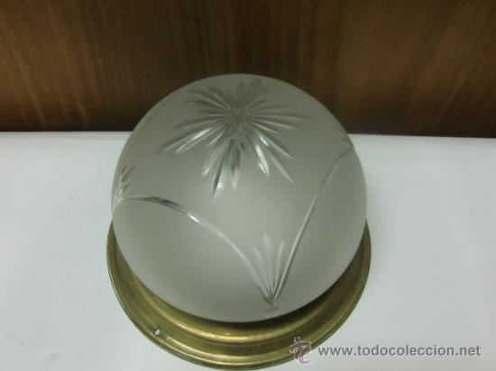 Antig&uuml;edades: Tulipa de cristal con base de metal - Foto 1