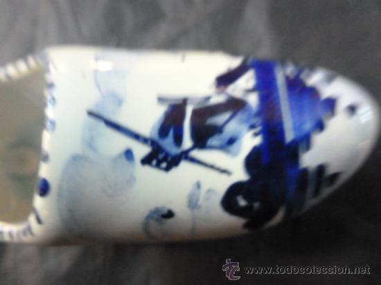 Antig&uuml;edades: zueco en ceramica loza de delf - Foto 3