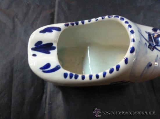 Antig&uuml;edades: zueco en ceramica loza de delf - Foto 4