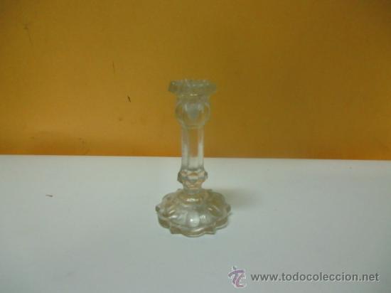 Antig&uuml;edades: Peque&ntilde;o candelabro de cristal - Foto 1