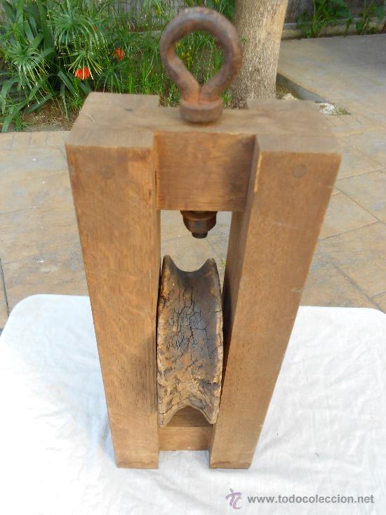 Antig&uuml;edades: GARRUCHA DE MADERA - Foto 2
